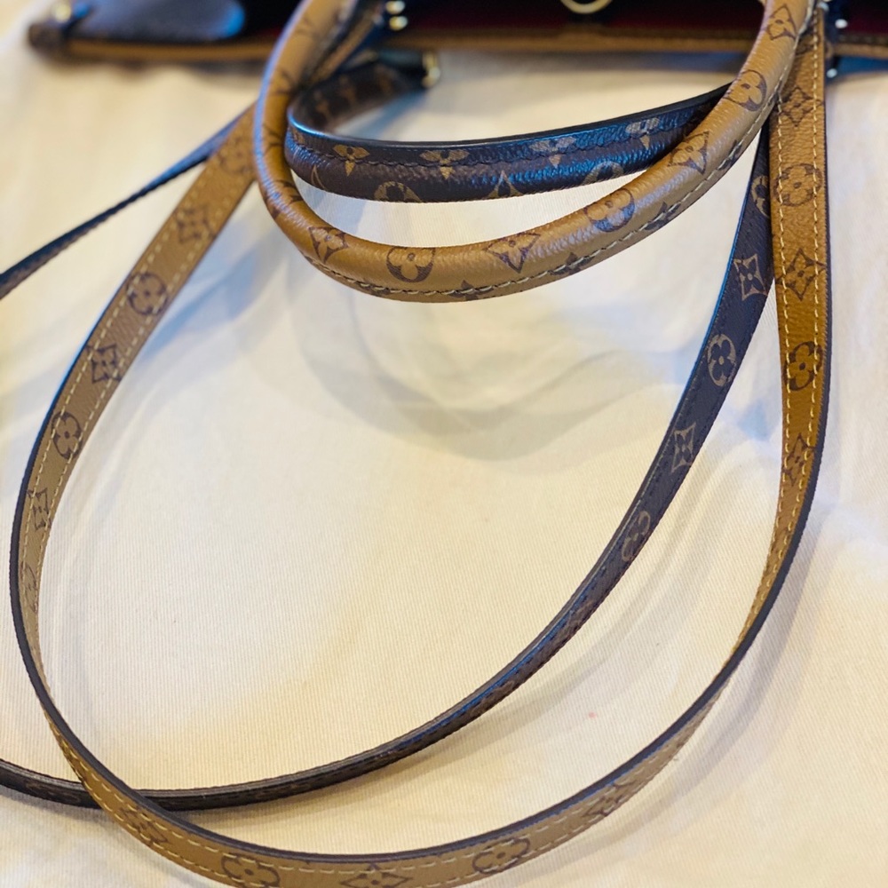 ▪️SOLD▪️Louis Vuitton OnTheGo Mono Reverse - Picture 5 of 8